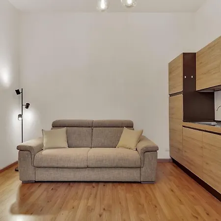 Porta Venezia - Elegant Downtown Apartmán